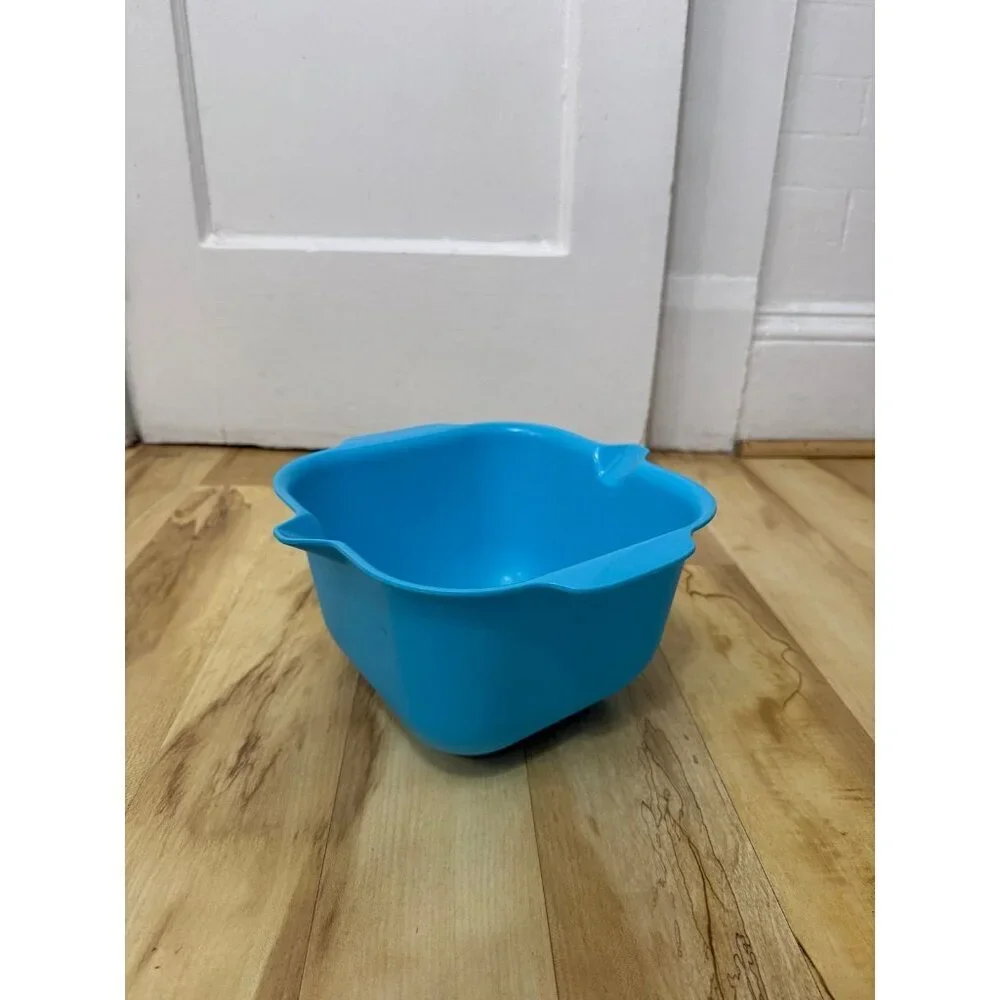 Blue Plastic Mixing Bowl with Pour Spouts